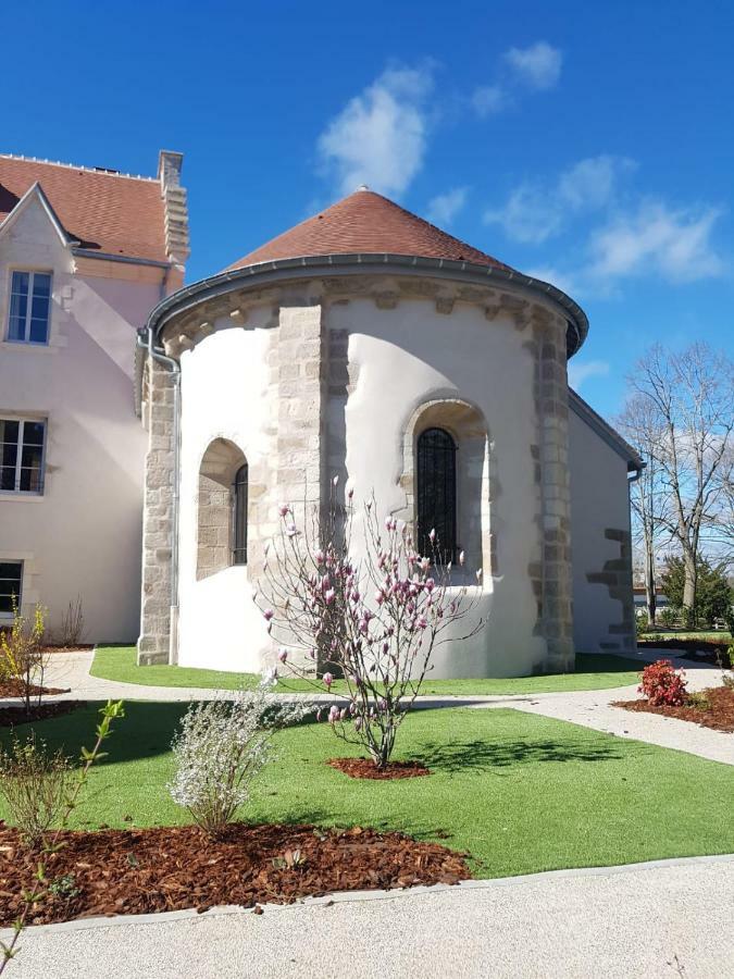 Chateau Saint-Jean, Relais & Chateaux Монлюсон Экстерьер фото